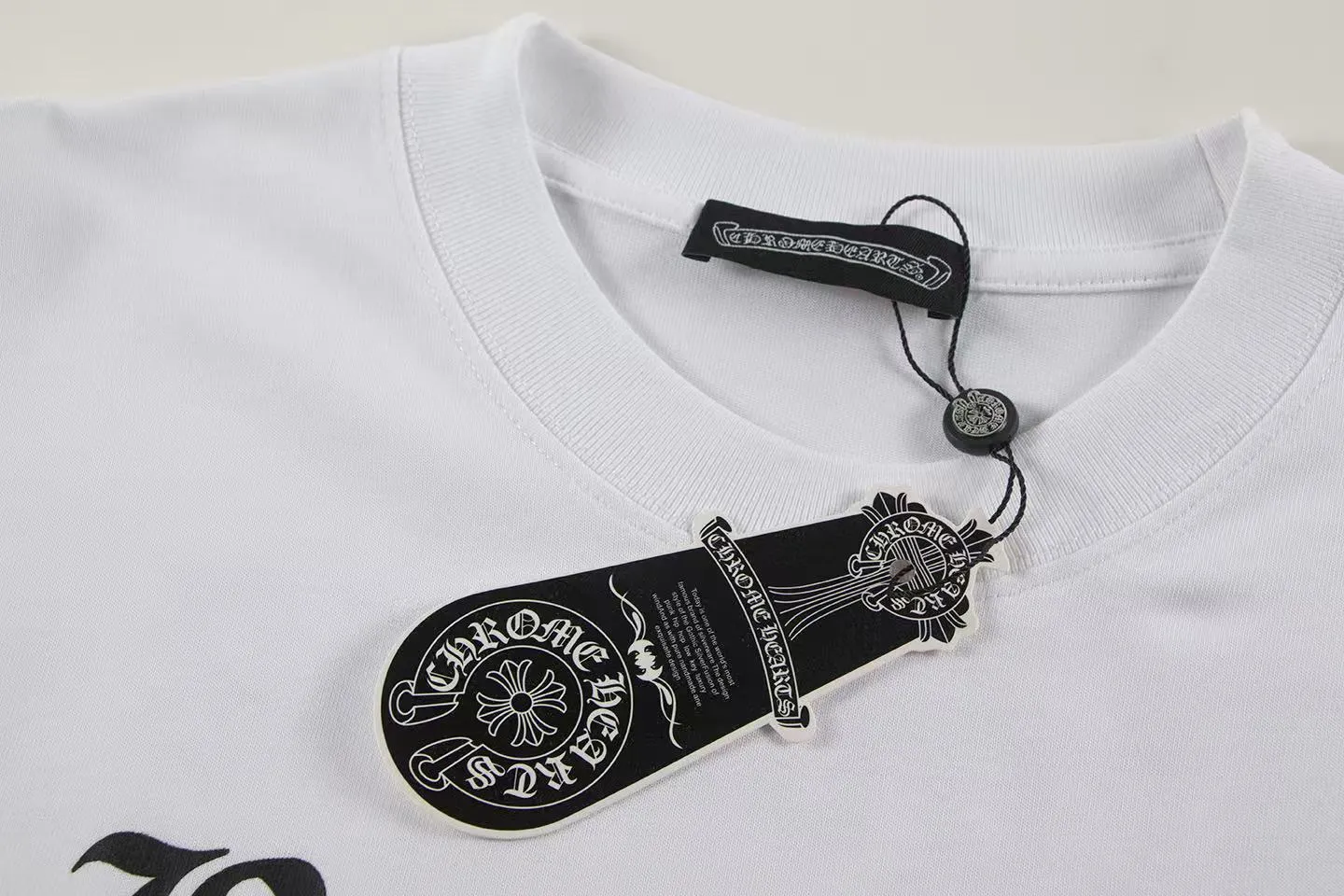 🅿️146 Style: 2025 new Croix Heart short-sleeved T-shirt Material: High version 300g double yarn combed cotton Size: S～XL Color: White Style number: Z010